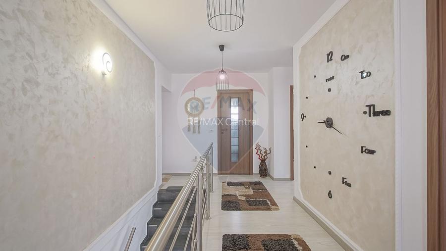 Comision zero, casa individuala + cabana A frame in Bod, la intrare - 21