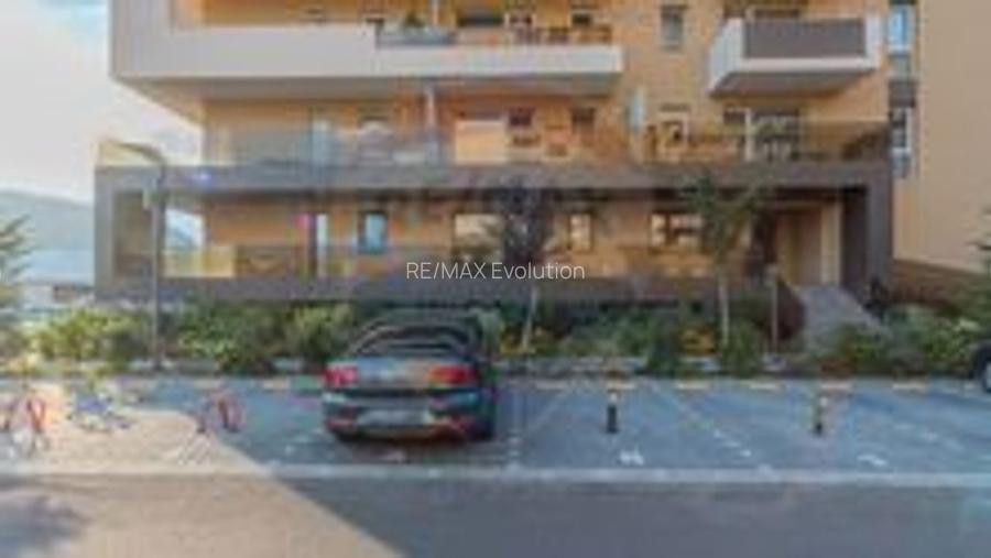 Clinica medicala-9 cabinete- URBAN PLAZA - bloc 15 parter! - 49