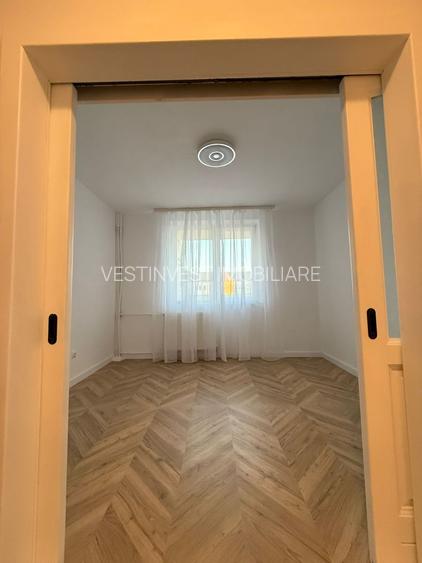 Apartament cu 3 camere – Zona Rogerius, Oradea - 2