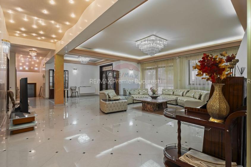 Casă / Vilă cu 6 camere de închiriat în zona Nord - 21