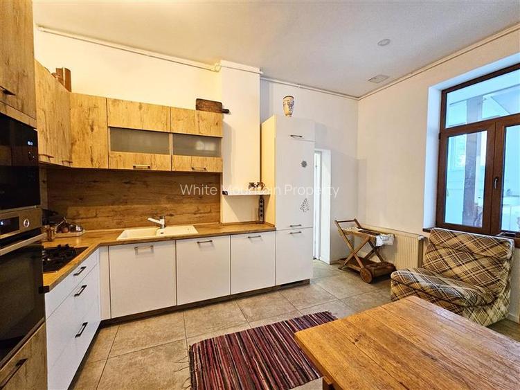 Corp de casa cu gradina proprie in Centrul Istoric - 2