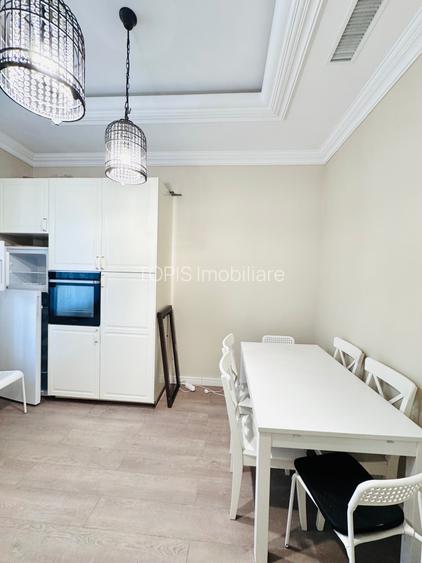 Unirii / Vila Exclusivistă Birouri - Notariat / 8 Birouri si Parcare 5 Locuri - 12