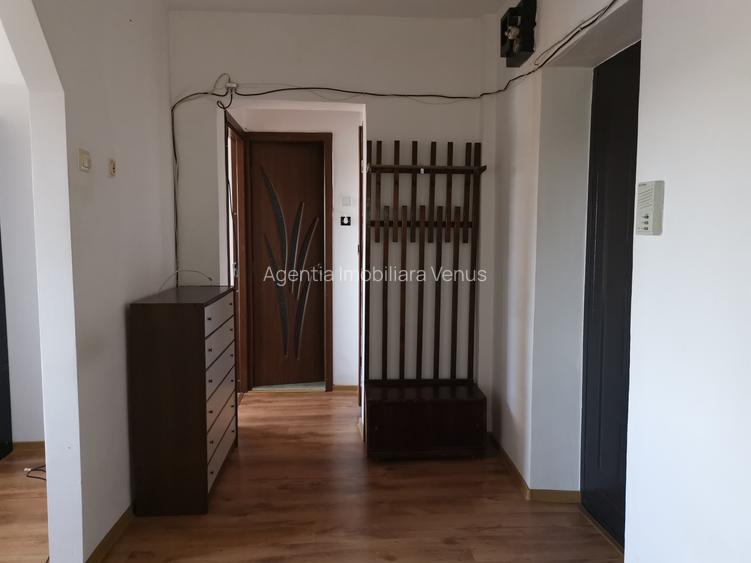 Apartament cu 2 camere la strada zona Stadion - 10