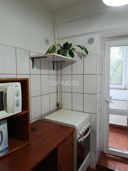 Etaj 1 - LIDL Octav Bancila, 1 camere decomandat 45mp - 4