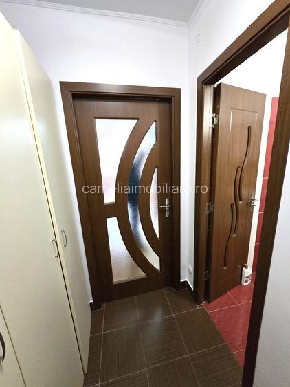 Garsonieră, zona Giurgiului, 2 stații  Eroii Revoluției, str Magurei, 1 - 9