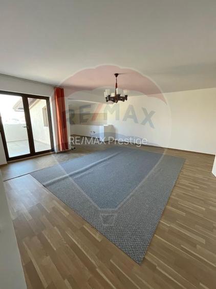 Cladire mixta depozitare  si birouri/locuit 600 mp si teren 1500 mp - 8