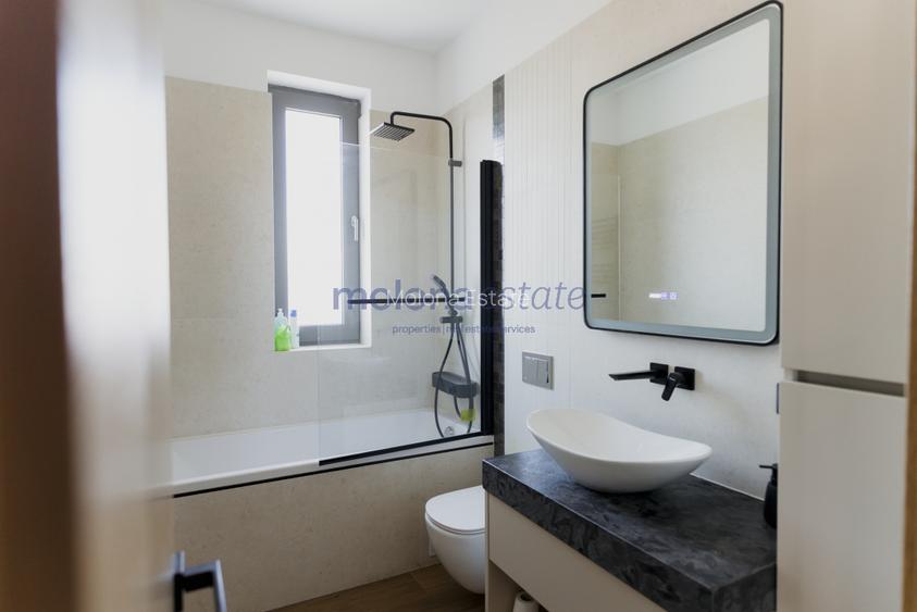 Proprietate rezidențială, cu două apartamente private, în Andrei Muresanu - 17