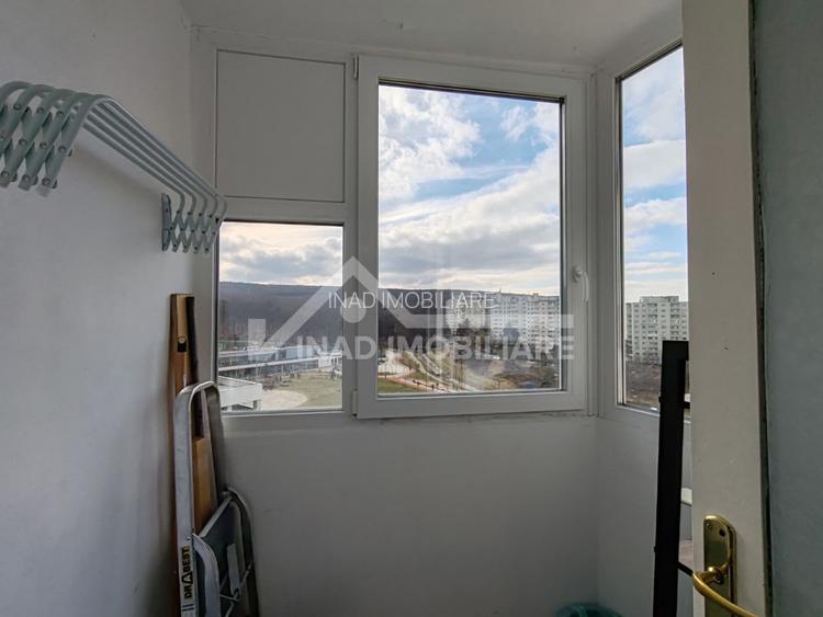 Apartament cu 4 camere, 2 bai, 1 balcon,  Manastur Strada Mehedinti - 15