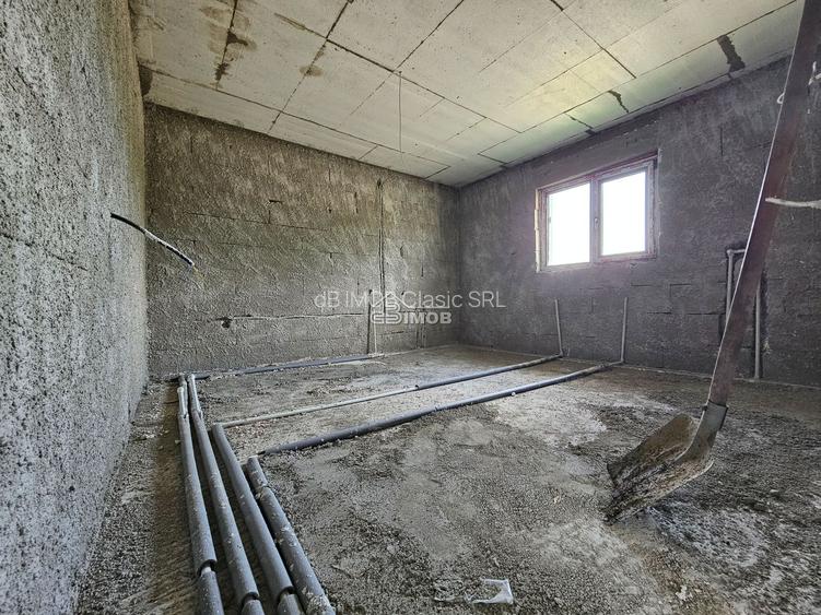 Casă de vânzare în Lazuri – aproape de lacuri, aproape de liniște, de - 5