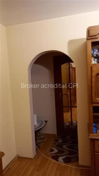 Apartament 2 camere semidecomandate,zona Cora - 4