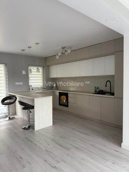 CASA ELEGANTA CU TEREN 1500MP,ZONA PETROM - 20