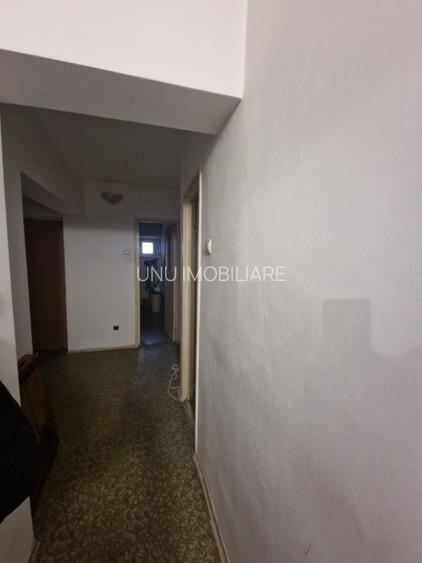 Tg Cucu-Blvd. Independentei- 3 camere-Etaj intermediar - 6