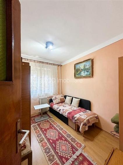 RECO Apartament cu 3 camere pe Calea Aradului - 2
