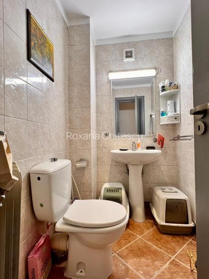 Particular oferă ultracentral, apartament 3 (4) camere cu garaj, în imobil 1979, - 12