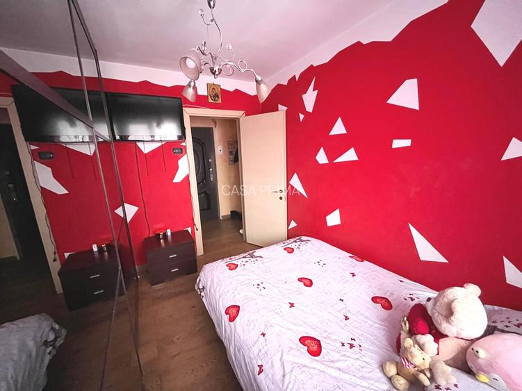 Apartament 4 camere, etaj intermediar, centrala, AC, balcon inchis, geam baie - 2