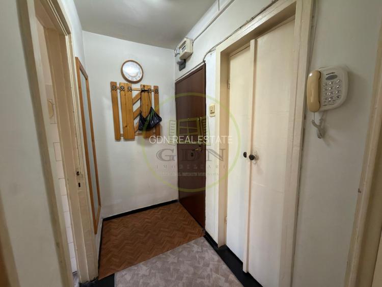 Apartament 2 camere, decomandat, cartier George Enescu, zona Scoala nr. 12 - 7