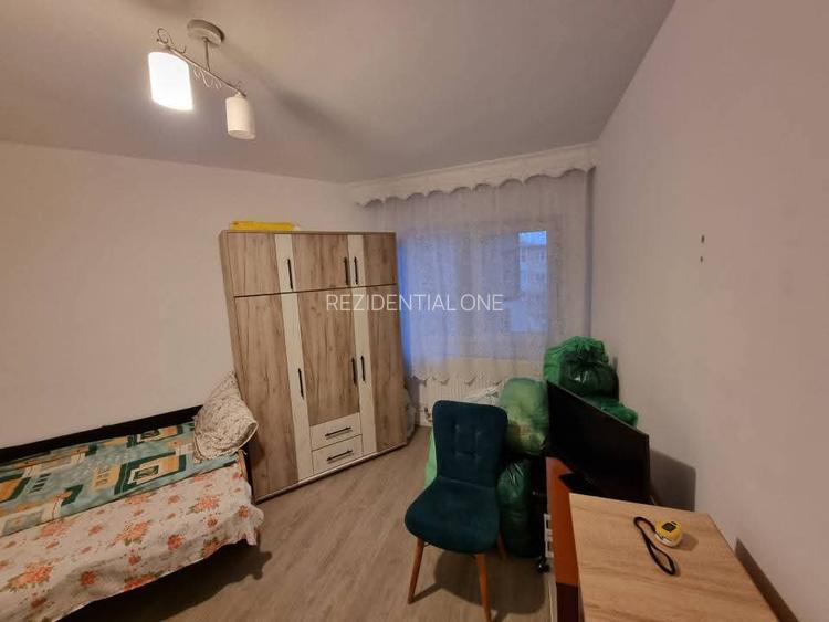 Zona Centrala- intre Tribunal si Colegiul Ferdinand- bloc din 1985 - 4