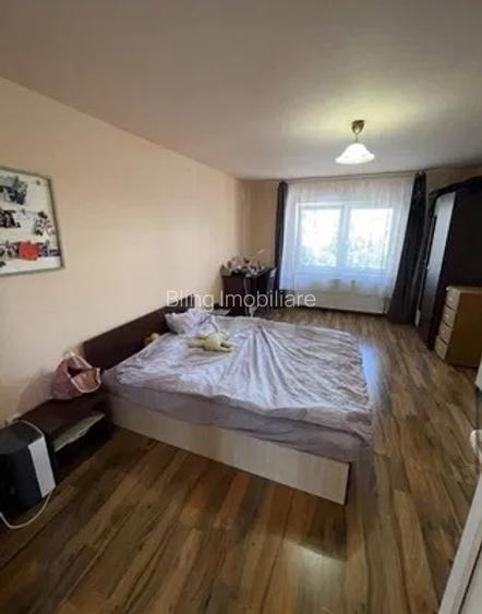 Apartament 5 camere, 4 dormitoare decomandate, Mehedinti - 3