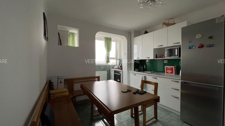 APARTAMENT 3 CAMERE, 2 BAI, NUFARUL, ETAJ INTERMEDIAR - 2