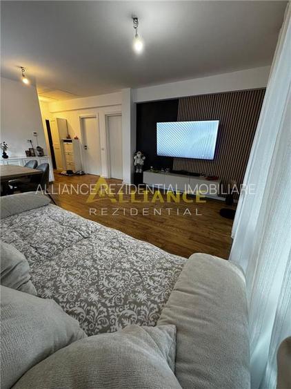 Casa individuala - 3 camere-mobilata si utilata-panouri solare-Str.Aviatorilor - 6
