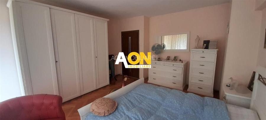Apartament 3 camere cu scara interioara zona ultracentrala - 10