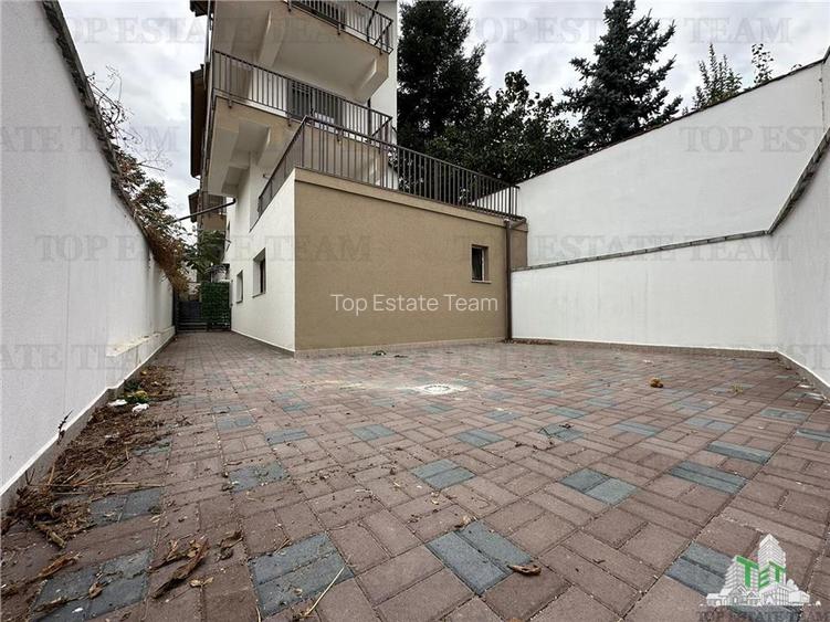 Apartament 2 camere si curte de vanzare Damaroaia - 2