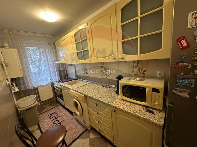 ZONA CENTRALA- ap. 3 camere - DE VANZARE - 7