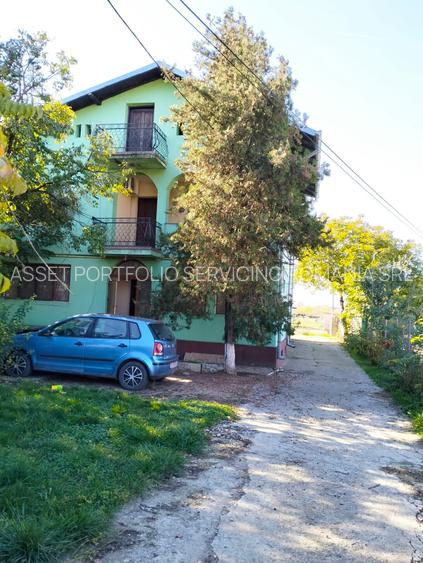 Proprietate completă: casă, terenuri și anexe în Valea Voievozilor - 2