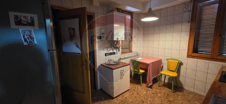 Casa interbelica de vanzare metrou 1 Mai, cu potential - 35