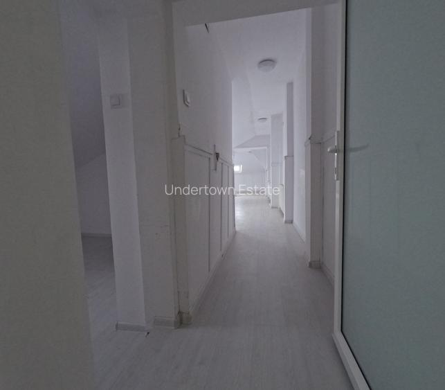 Imobil Central 355 mp | D+P+1+M | Consolidat & Renovant | 9 Camere - 22