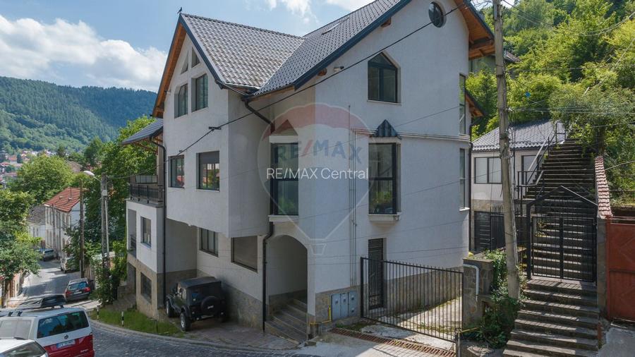 Oportunitate de investiție Brașov în Șchei clinică sau Hotel Boutique - 2