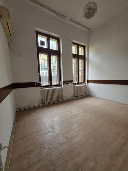 Zona Parcul Carol-Primaria sect. 5 Sp 151 mp curte 300 mp - 4