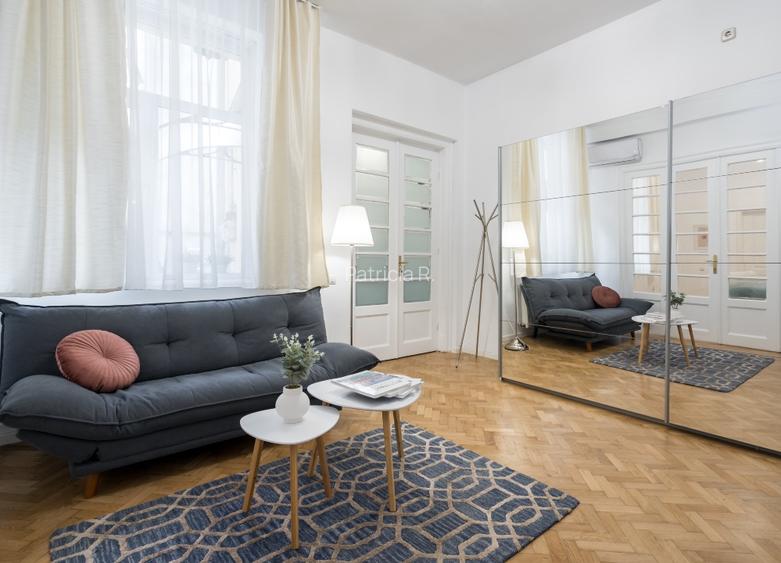 Apartament ultracentral, boem, renovat complet - 4