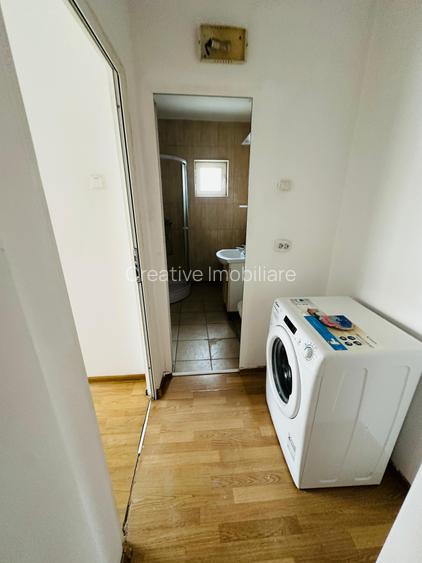 OPORTUNITATE DE INVESTIȚIE: Apartament 3 camere, 2 băi, et 2 - PREȚ IMBATABIL - 11