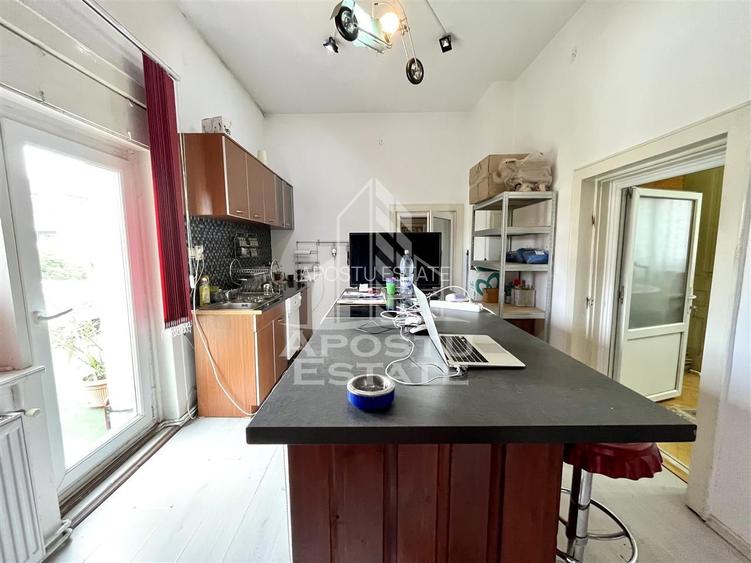 Casa individuala cu 6 camere situata in zona Elisabetin - 11