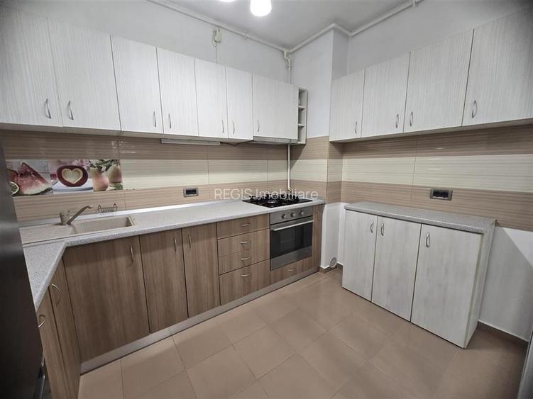 Apartament 3 Camere Zona Coresi - 3