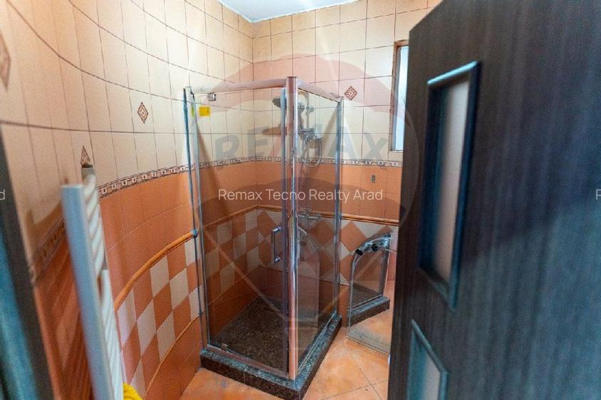 Hotel / Pensiune de închiriat sau vanzare în zona Central,Hunedoara - 25