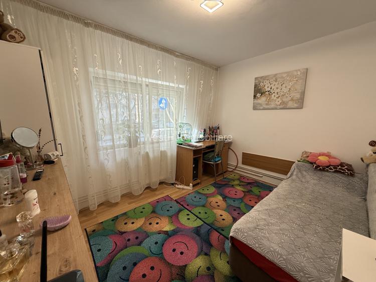 Apartament spatios, 2 camere, decomandat, 52 mp utili - Lipovei - 3