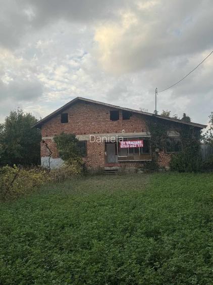 Casa ( modernizare sau demolare ) + teren generos - 2