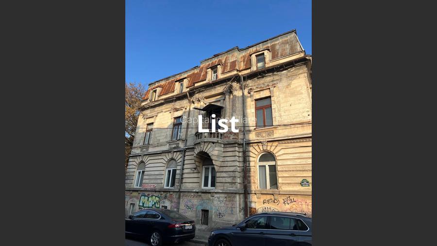 Cladire interbelica - Piata Victoriei - 2