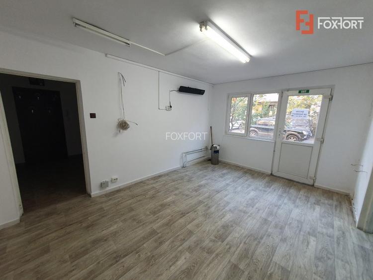 Spatiu comercial cu 2 camere de inchiriat - zona Piata Doina - 2