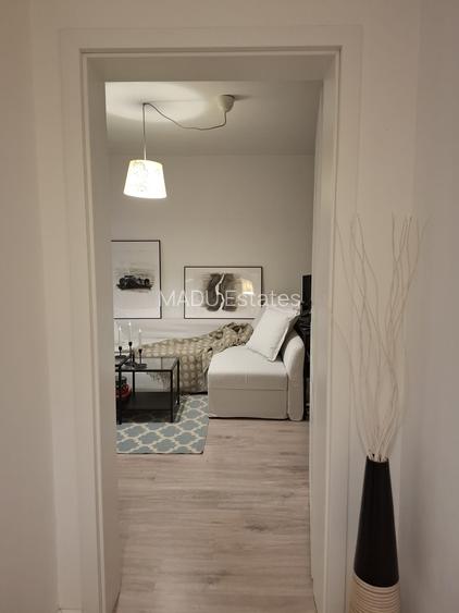 Tineretului, 2 camere decomandat, etaj 2, mobilat utilat, bloc 1983, parcare ADP - 3