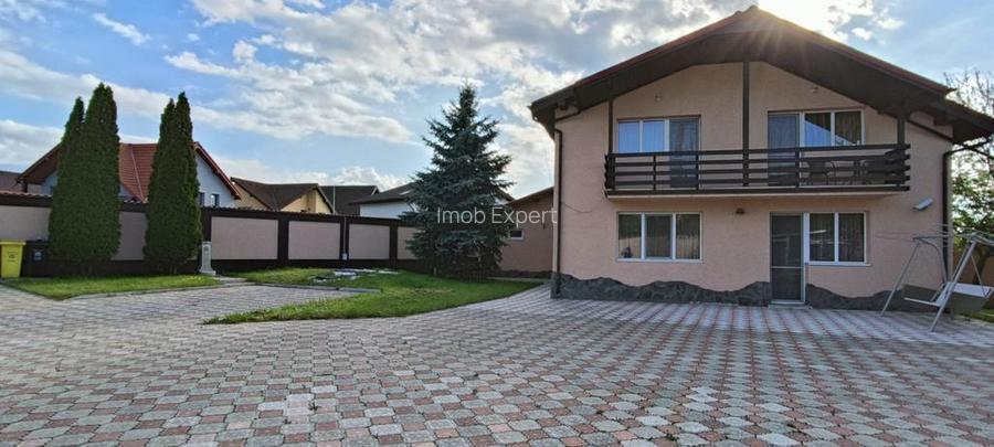 Vand casa cu teren de 900 mp in Harman - 2