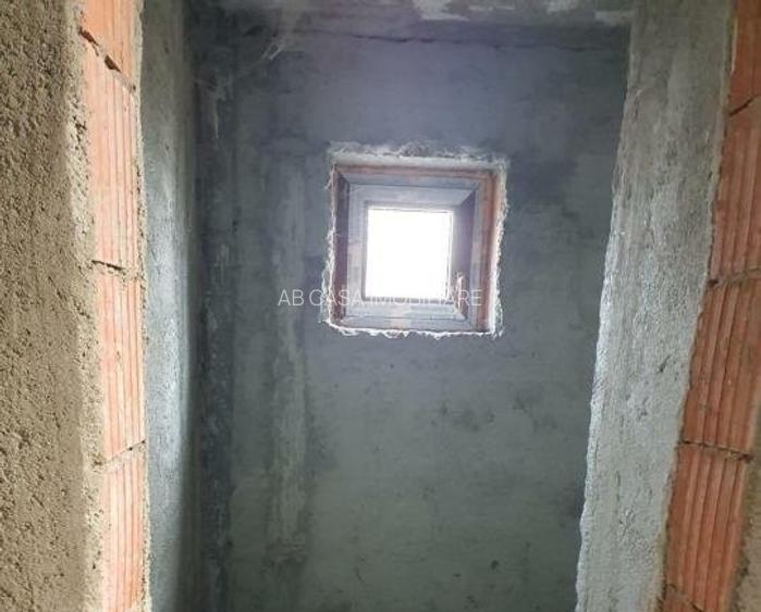 Casă individuală, P+M, la gri, în loc Ivanda, la 30 km de Timișoara, comision 0% - 11