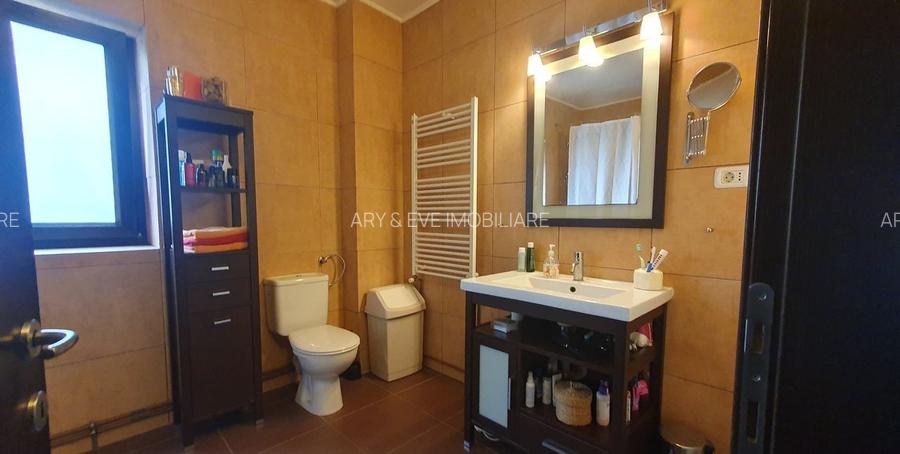 Sect 1, Bucuresti-Vila langa padurea Baneasa, zona Liceul Francez/COMISION 0 - 10