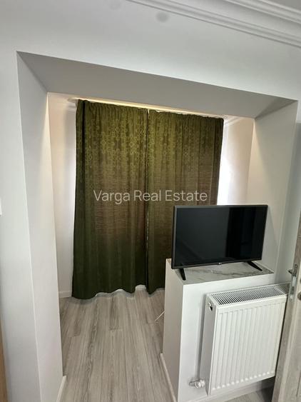 Apartament cu 2 Camere Renovat Complet - 3