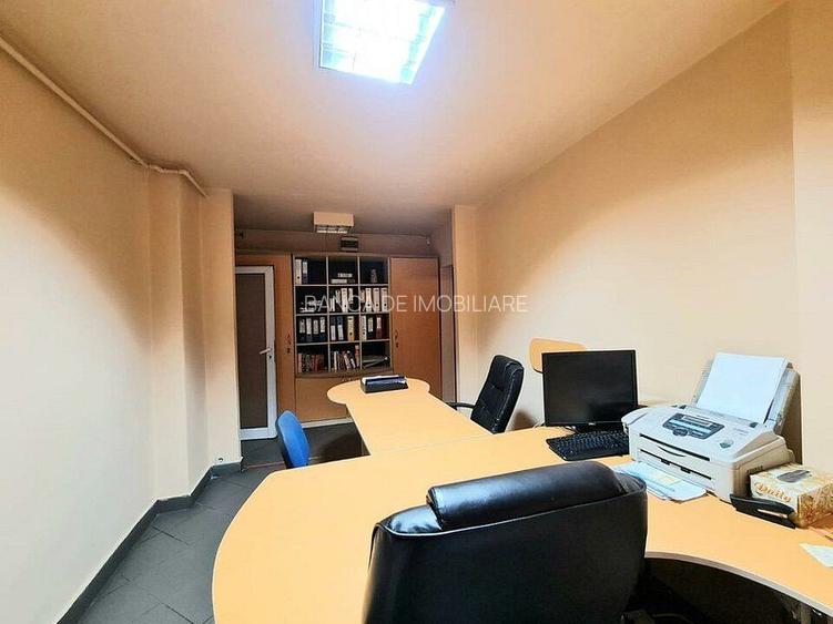 Spatiu birouri/comercial pe B-dul Zizinului | Investitie | 800 E\luna - 18