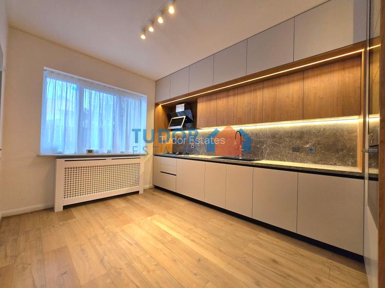 Beautiful Fully Renovated 5 Bedroom Villa  in Iancu Nicolae - 9