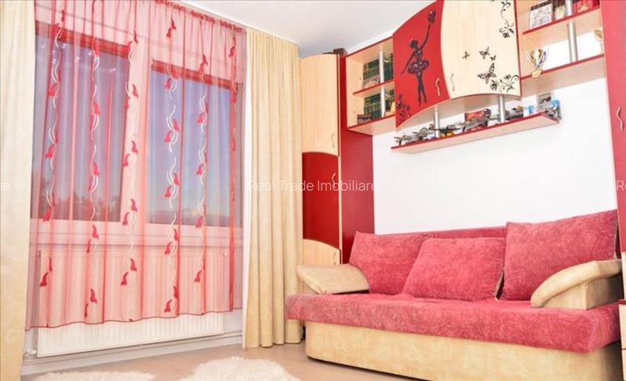 Apartament 4 camere decomandat Tractorul - 3