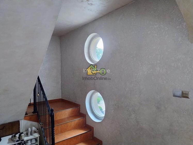 Vilă elegantă cu design luxos și grădină superb amenajată în Șag - 14